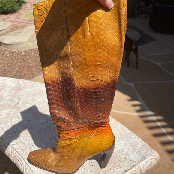 Fendi women’s Python boots - Picture 14 of 16